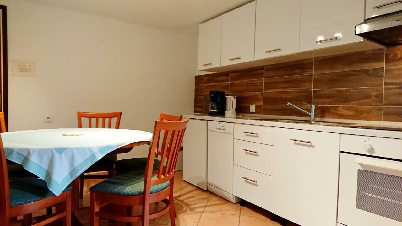Apartments Rogocana Labin  Bagian luar foto