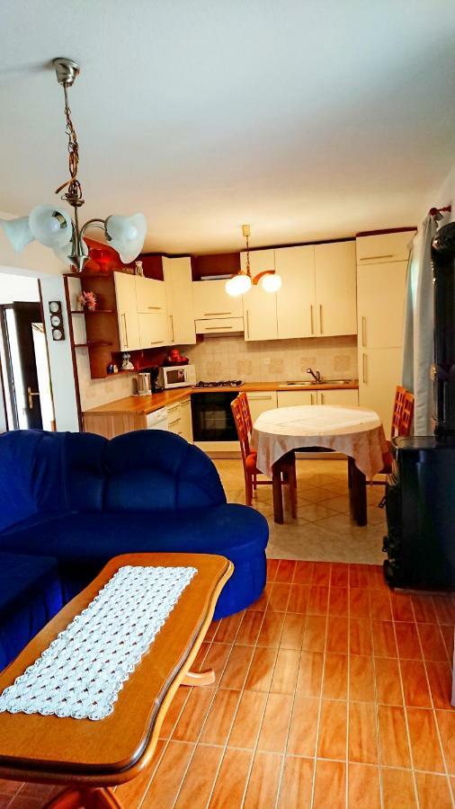 Apartments Rogocana Labin  Bagian luar foto