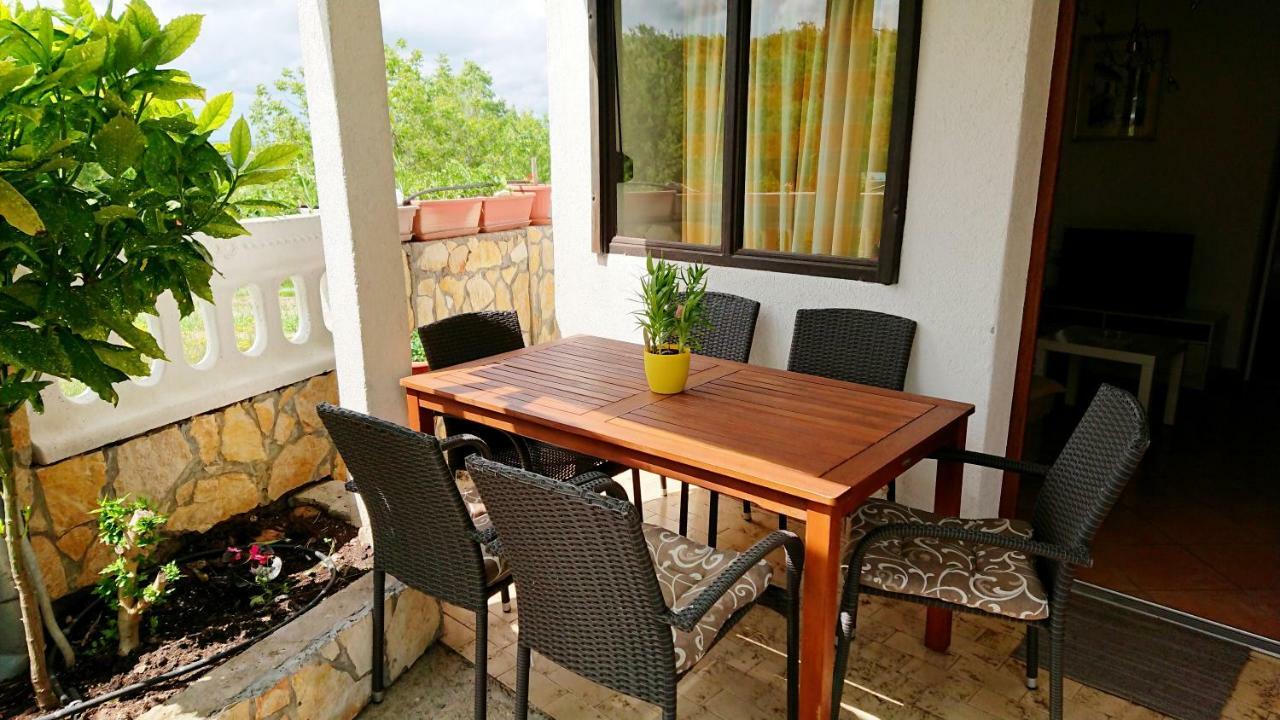 Apartments Rogocana Labin  Bagian luar foto