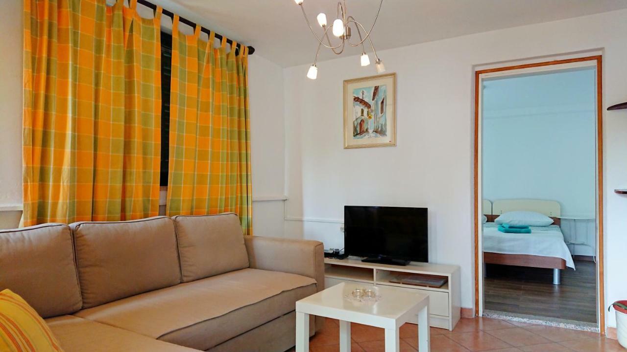 Apartments Rogocana Labin  Bagian luar foto
