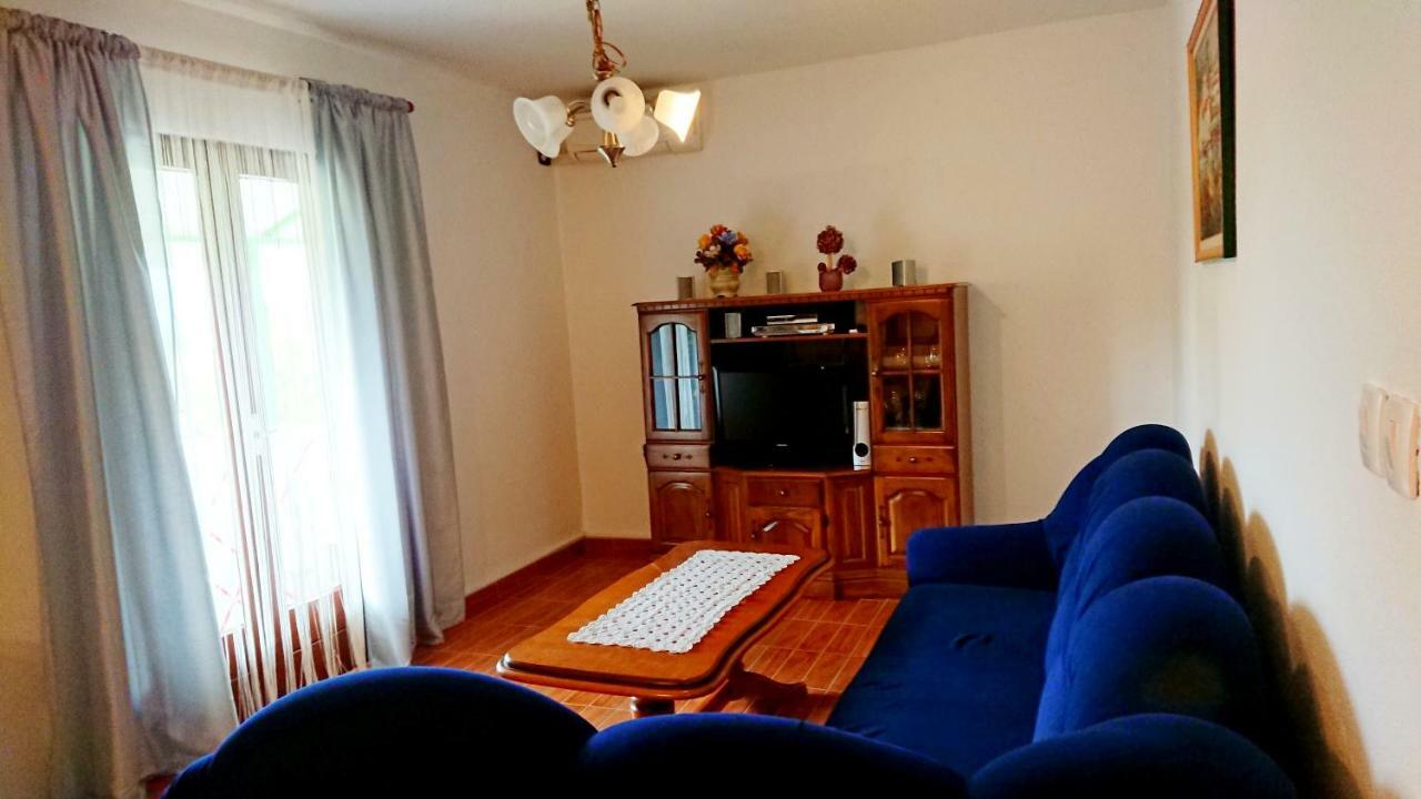 Apartments Rogocana Labin  Bagian luar foto