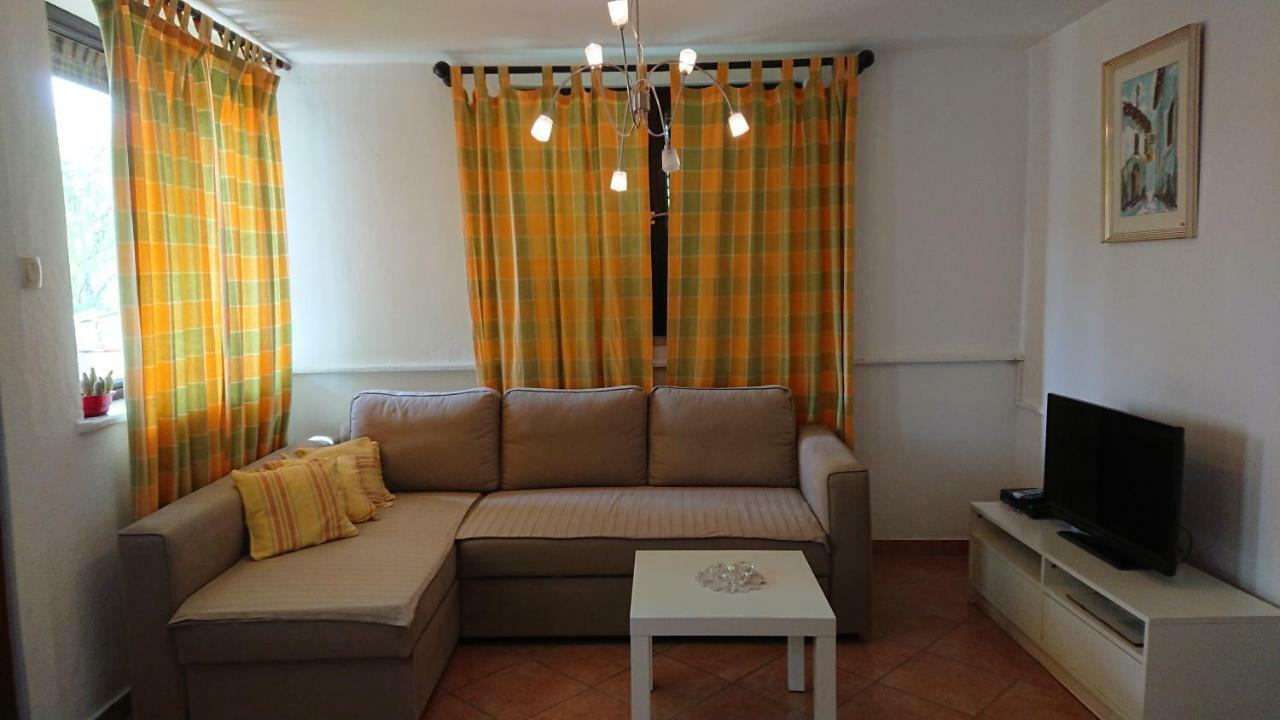 Apartments Rogocana Labin  Bagian luar foto